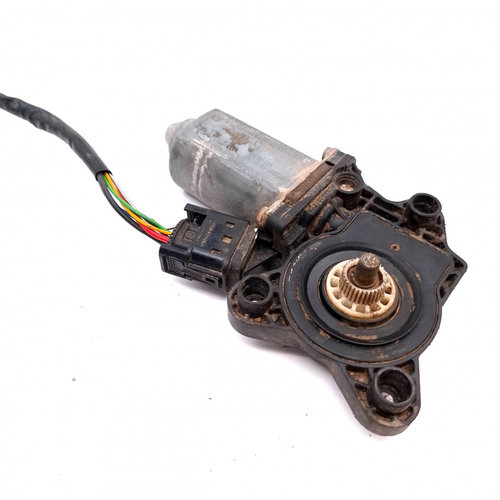 Motoras Macara Dreapta,fata Mercedes-Benz S-CLASS (W220) 1998 - 2005 119650105, 119650-105, 18032607