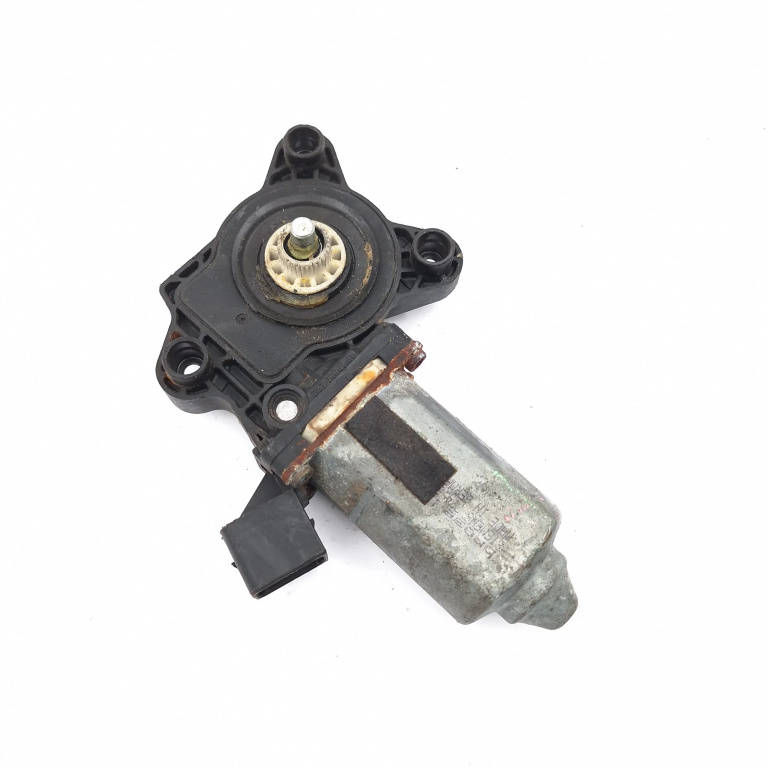Motoras Macara Dreapta,fata Mercedes-Benz S-CLASS (W220) 1998 - 2005 0536004901