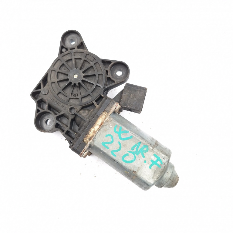 Motoras Macara Dreapta,fata Mercedes-Benz S-CLASS (W220) 1998 - 2005 0536004902, 119651105, 08120608