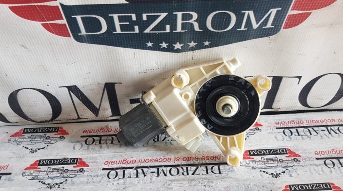 Motoras macara dreapta fata Mercedes-Benz W204 C200 cod A2048200242