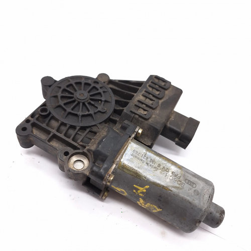 Motoras Macara Dreapta,fata Opel ASTRA G 1998 - 2009 0130821769, 90521882, 0911001283, 110951200