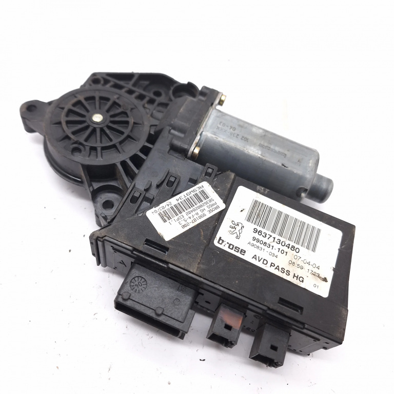 Motoras Macara Dreapta,fata Peugeot 307 2001 - 2008 9637130480, 0130821766, 990831101, A90831034, 503620020402, 990187200, 102238XXX, 5512000172, RE9W9T34