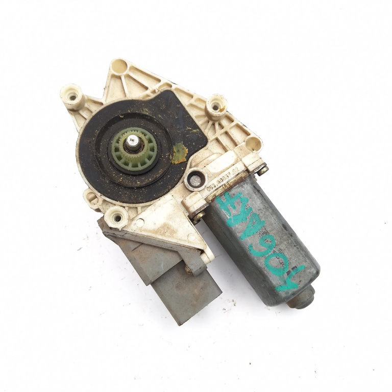 Motoras Macara Dreapta,fata Peugeot 406 1995 - 2004 105265103, 7746002808, 0536005702
