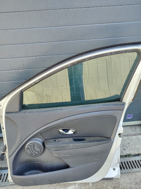 Motoras macara dreapta fata Renault Megane 3