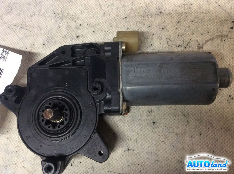 Motoras Macara Dreapta Fata Renault MEGANE Scenic JA0/1 1997-1999