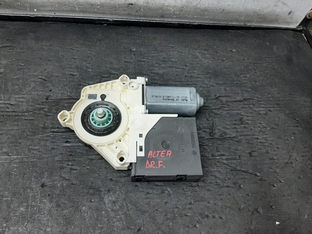 Motoras macara dreapta fata seat altea 5p1 5p0837402j 1k0959792h 0536009302