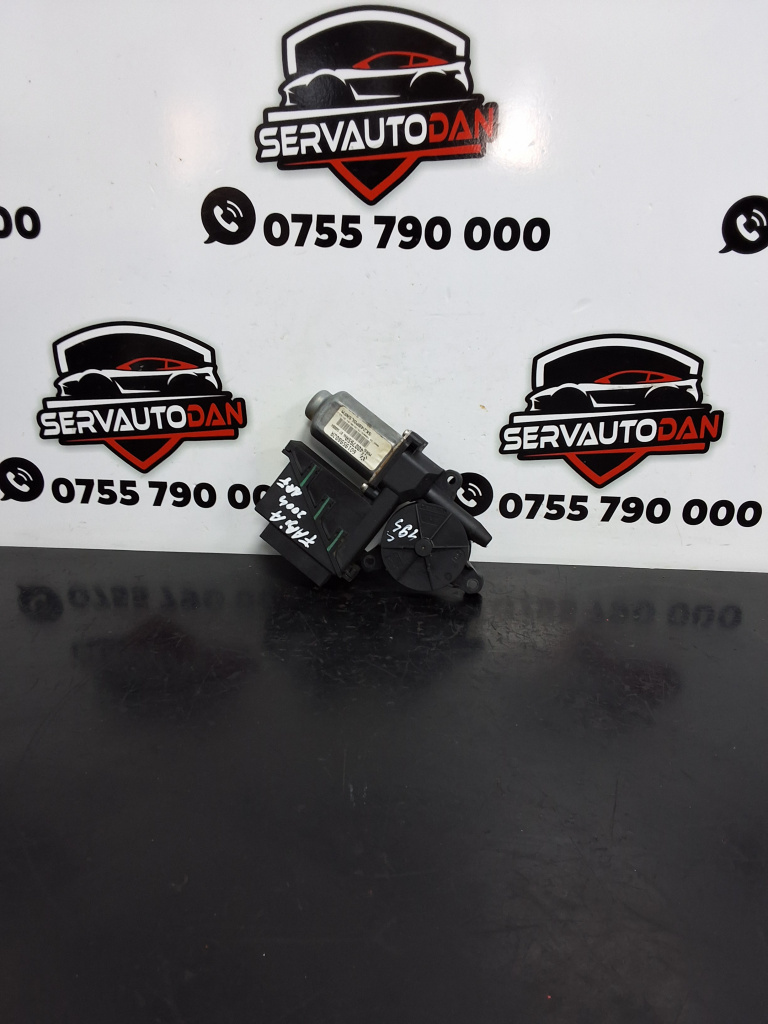 Motoras macara dreapta fata Skoda Fabia (1999-2008) 1.4 Motorina 2004, 6Q1959802A