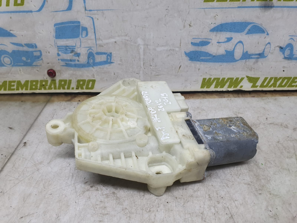 Motoras macara dreapta fata Skoda Rapid 3 [2012 - 2017]