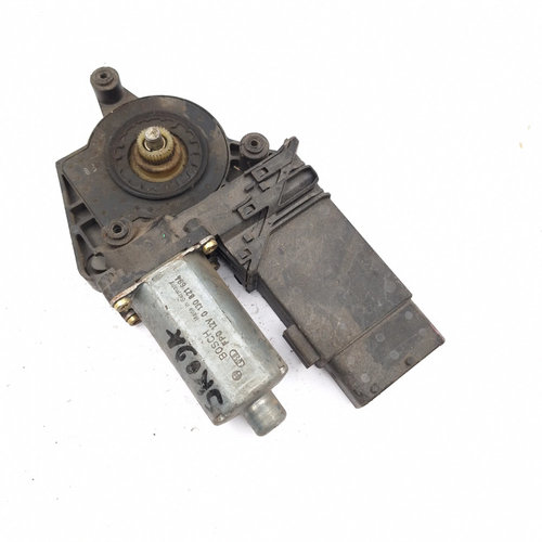 Motoras Macara Dreapta,fata Skoda SUPERB 1 (3U) 2001 - 2008 0130821694, 105415301, 05074240, S000405...