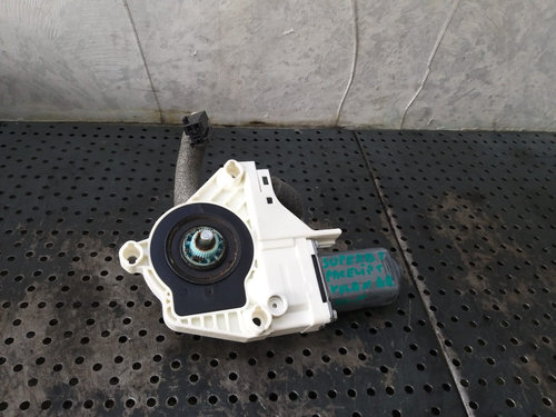 Motoras macara dreapta fata skoda superb 2 3t facelift 8k0959802a 965575200