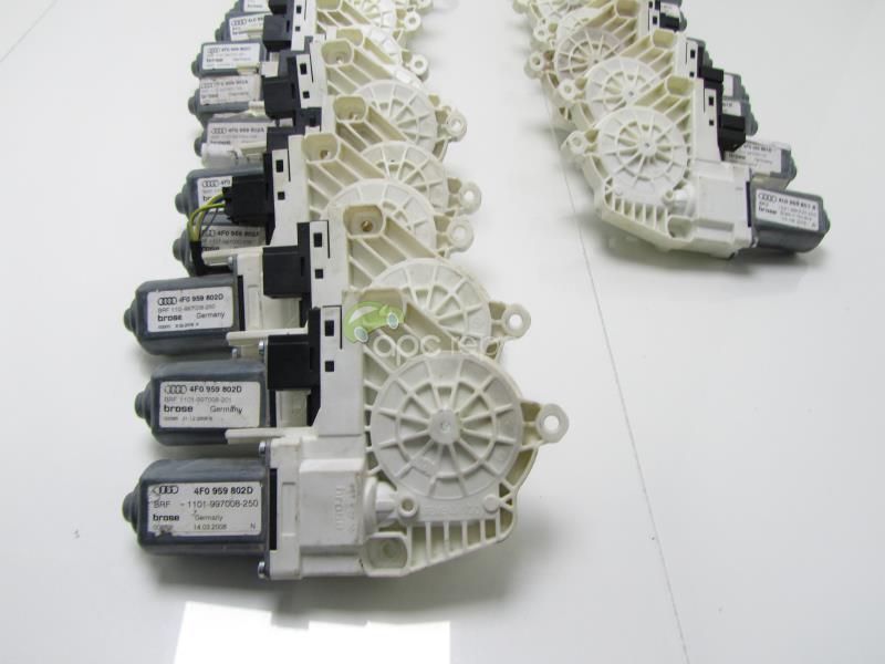 Motoras macara dreapta fata - spate Audi A6 4F / Q7 4L 4F0959802C