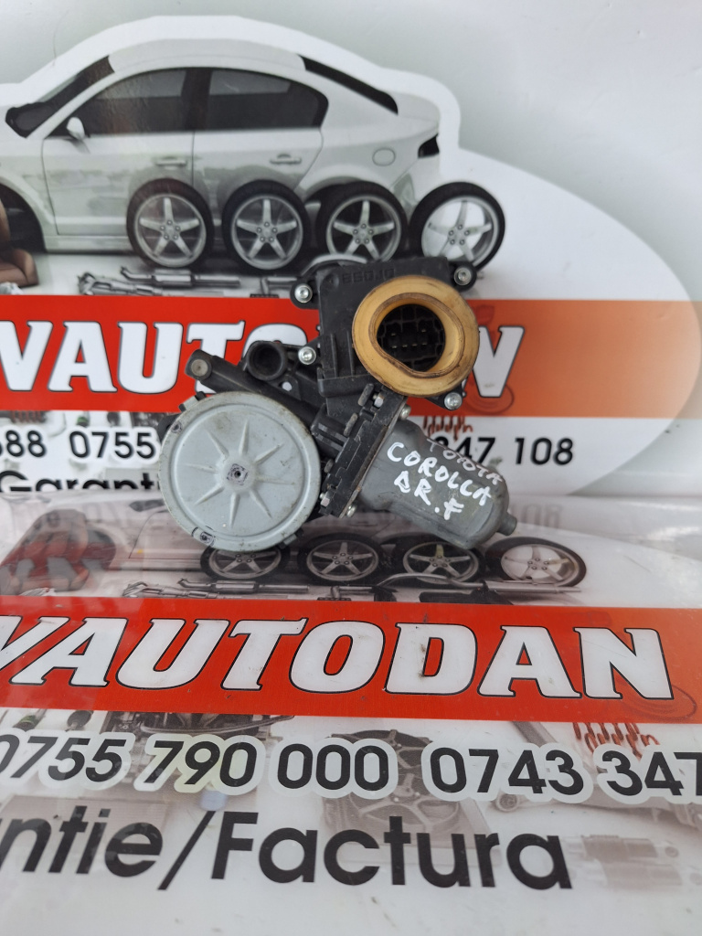 Motoras macara dreapta fata Toyota Corolla (2001-2007) 2.2 Motorina 2005, 69810-0F010