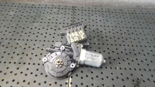 Motoras macara dreapta fata toyota yaris p9 983722103 857200d110c 857020f010 983712100 av2621002730