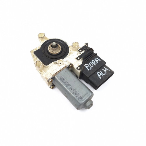 Motoras Macara Dreapta,fata VW BORA (1J) 1998 - 2005 101888101, 0536006001, 7746002301, 30089633, 1J...