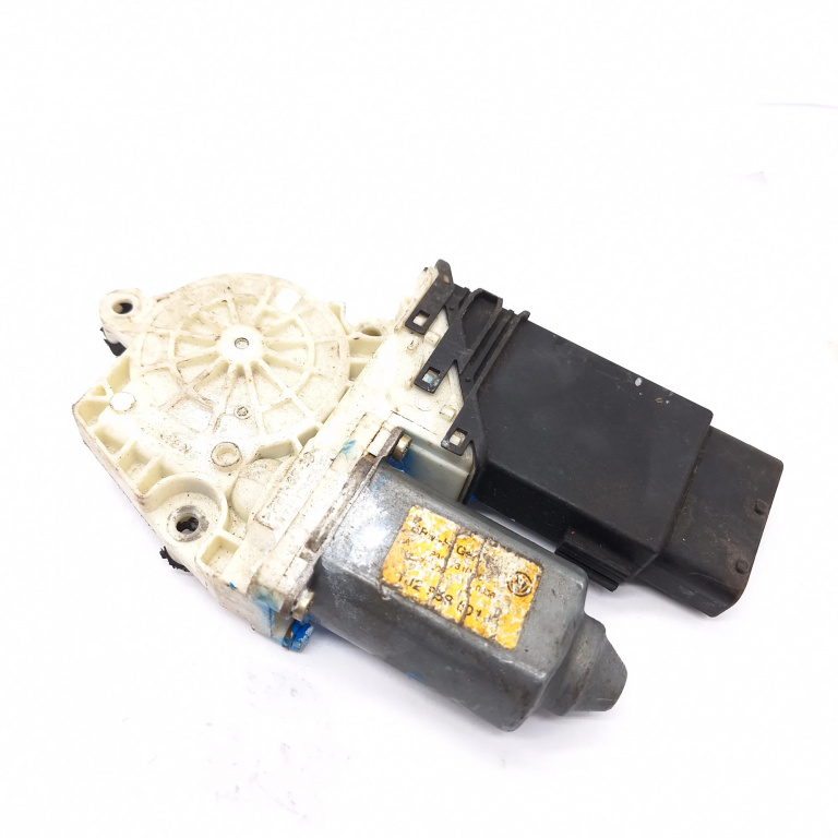Motoras Macara Dreapta Fata Vw Golf 4 1997-2004 0536003503, 101435203, 05076470, 19433, 290200 Brose