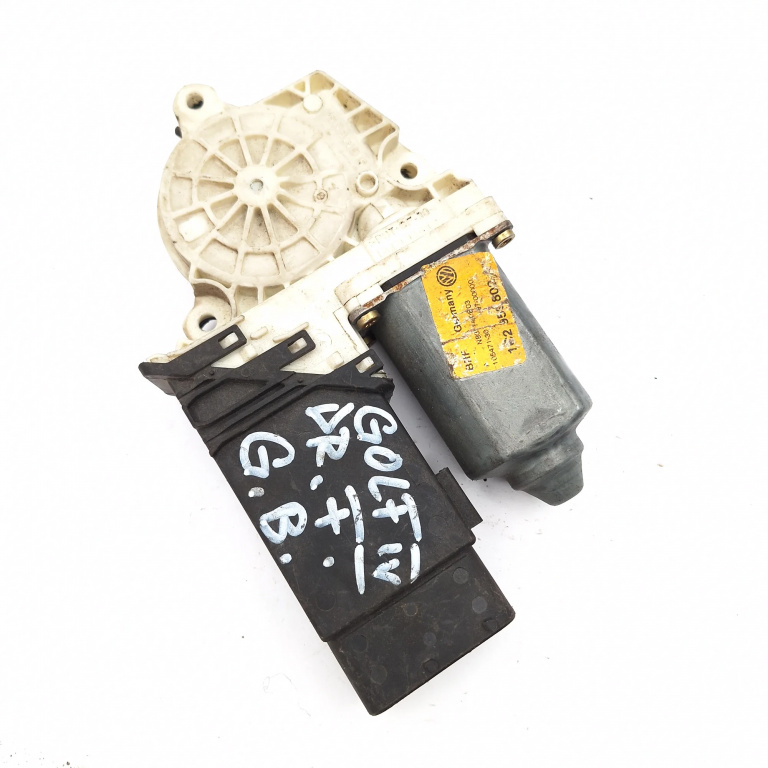 Motoras Macara Dreapta Fata Vw Golf 4 1997-2004 105405301, 05074210, Hw12S0202040703, 141714, 25073603, 0536003501, S0202040703, 1C2959802, 197000000, 10547130, 7746002101, 101386102, 25073603 Brose, Lk