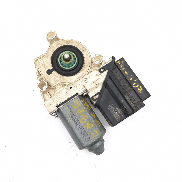 Motoras Macara Dreapta Fata Vw Golf 4 1997-2004 104381101, 0536003501, 580100, 053.60035.01, 05074120, Hw005, Sw0202, 280105, 10035603, 101386103, 7746011103