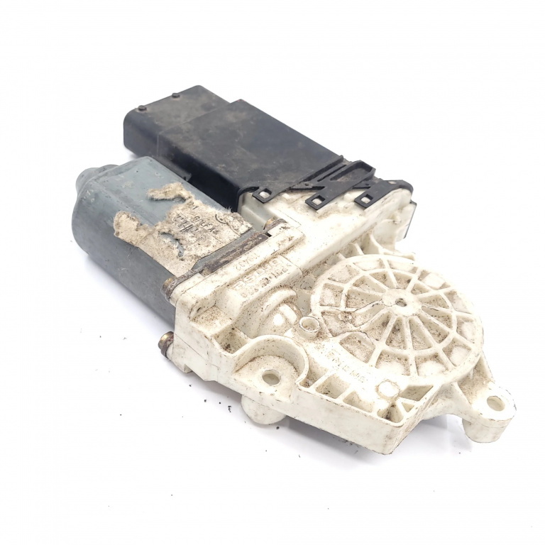 Motoras Macara Dreapta,fata VW GOLF 4 1997 - 2004 9776101434203, F005S00048, 18218906, 7746002101, 101386101, 27021611