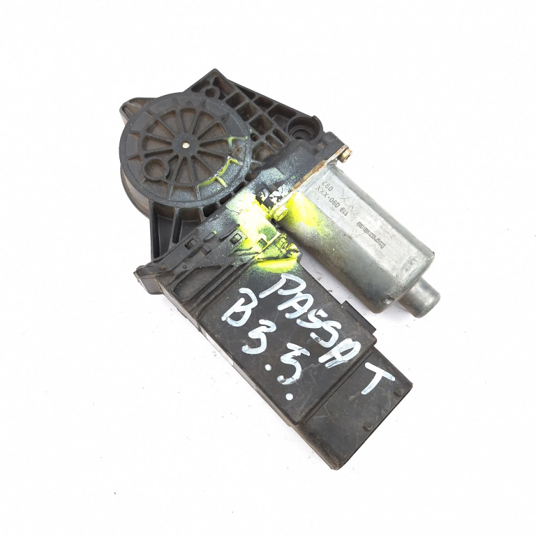 Motoras Macara Dreapta,fata VW PASSAT B5, B5.5 1996 - 2005 0130821694, 105415301, 05074240, 201200, 251407, 119090XXX, 0 130 821 694