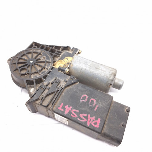 Motoras Macara Dreapta,fata VW PASSAT B5, B5.5 1996 - 2005 0130821694, 9776105415301, F005S00058, 97...
