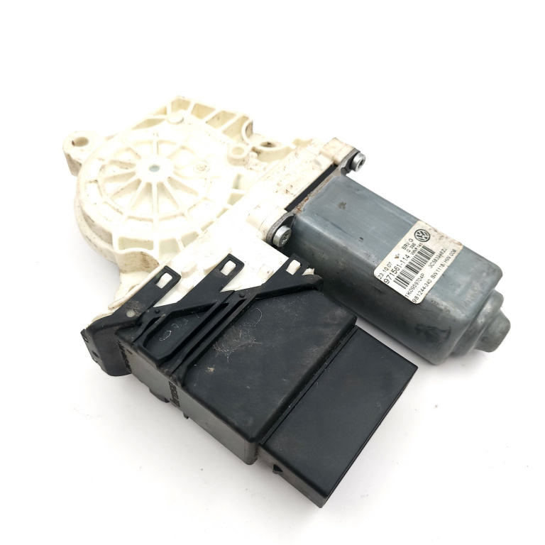 Motoras Macara Dreapta,fata VW PASSAT B6 2005 - 2010 1K0959704P, 1K0 959 704 P, 3C5839462J, 3C5 839 462 J, 981244340, 981244-340, 971561114, 971 561 114, 971561-114, 0536006001, 053.600 60.01, 960092100 , 960092-100 , 7746019700, 774-60197-00