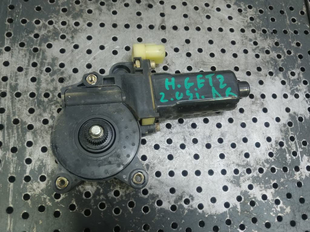 Motoras macara dreapta hyundai getz 2004 model 2 usi