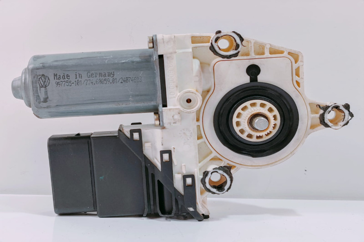 Motoras Macara dreapta spate 1K4839402C / 997755101 Volkswagen VW Golf 5 [2003 - 2009]