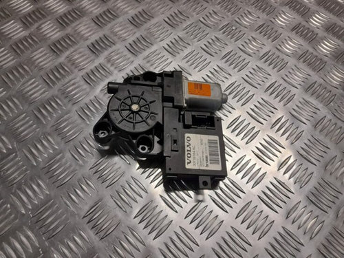 Motoras macara dreapta spate 30739184AC Volvo V50 an fab. 2004 - 2012