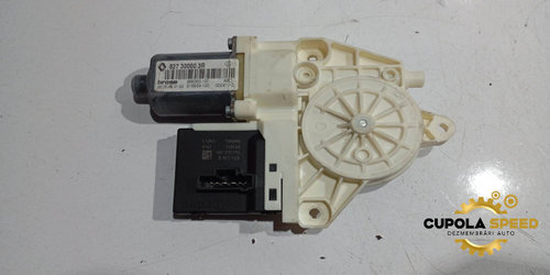 Motoras macara dreapta spate 827300003R Renault Megane 3 [2008 - 2014]