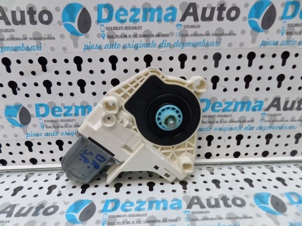 Motoras macara dreapta spate 8K0959812A, Audi A4 (8K2, B8) 2007-In prezent (id:158696)