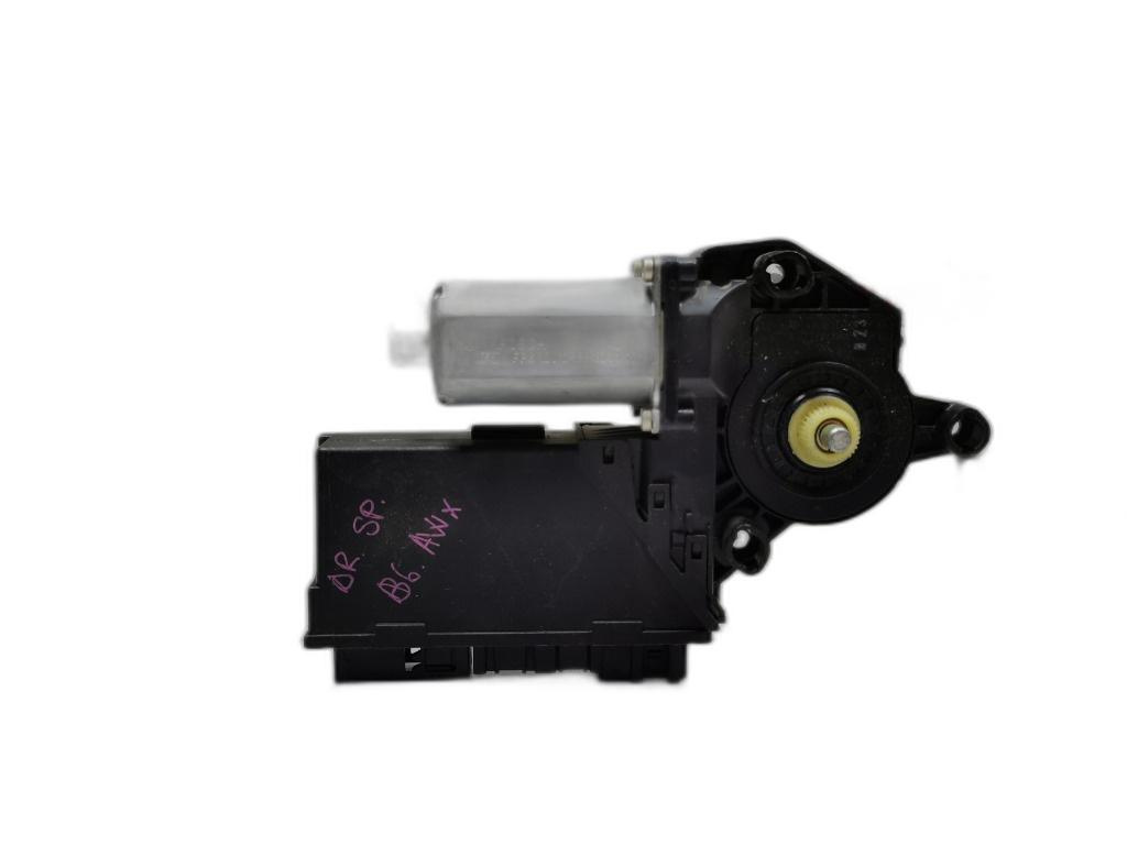 Motoras macara dreapta spate Audi A4 B6 (8E2) Sedan 2003 1.9 TDI OEM 8E0959802A