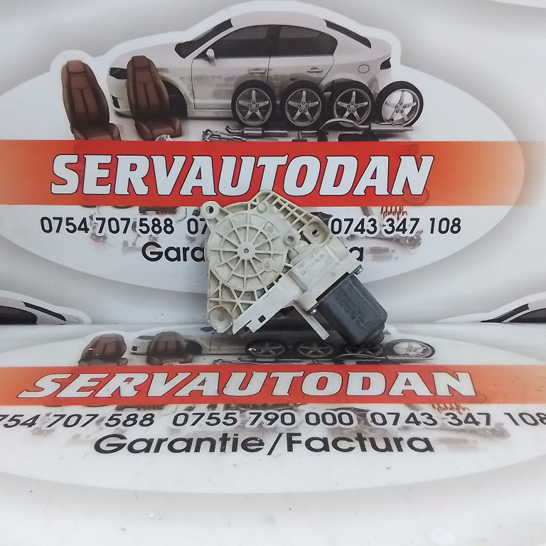 Motoras macara dreapta spate Audi A4 facelift (2011-2015) [B8] 2.0 Motorina 2012, 8K0959812A