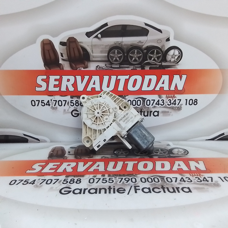 Motoras macara dreapta spate Audi A4 facelift (2011-2015) [B8] 2.0 Motorina 2014, 8K0959812A