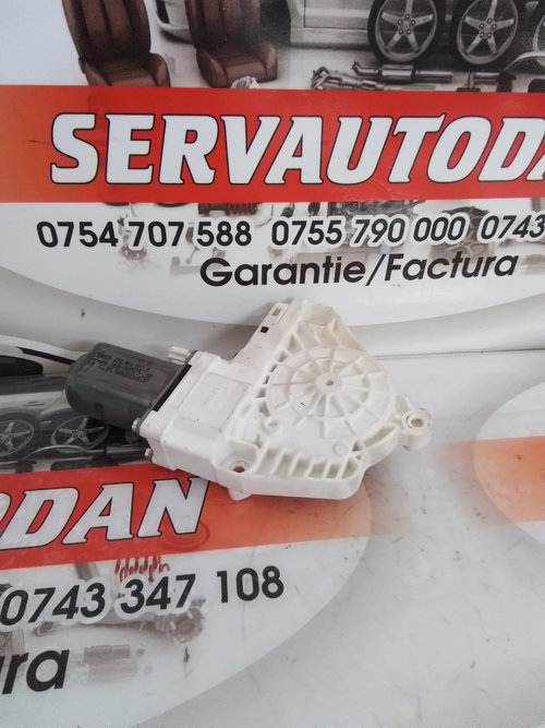 Motoras macara dreapta spate Audi A5 facelift (2012-2016) 2.0 Motorina 2012, 8T0959802B