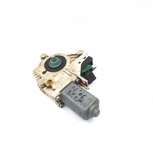 Motoras Macara Dreapta,spate Audi A6 (4F, C6) 2004 - 2011 0536010001