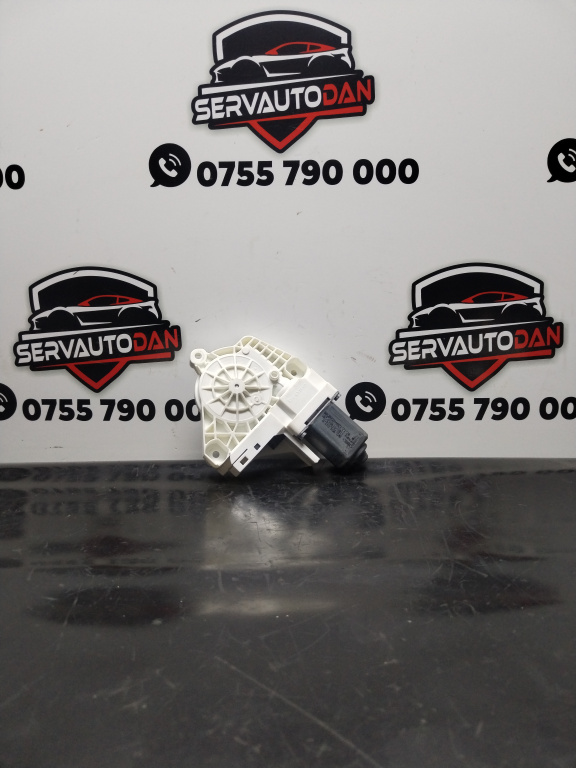 Motoras macara dreapta spate Audi Q5 (2008-2012) [8R] 2.0 Motorina 2012, 8K0959812A