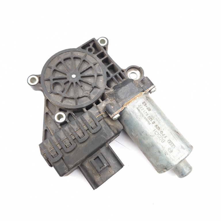 Motoras Macara Dreapta,spate Ford MONDEO Mk 3 2000 - 2007 0130821772, 1725000669, 944032016, 0 130 821 772