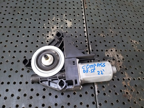 Motoras macara dreapta spate jeep compass 2 e82162100