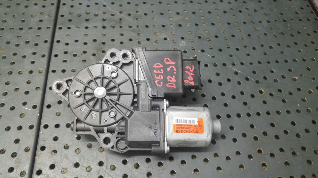Motoras macara dreapta spate kia ceed 2 jd 83460a2010