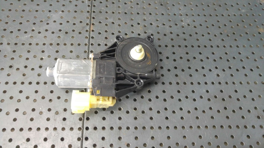 Motoras macara dreapta spate land rover range rover 4 l405 vogue 0130822783
