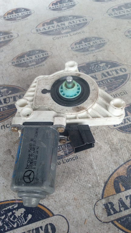 Motoras macara dreapta spate Mercedes A-Class, A1698202042