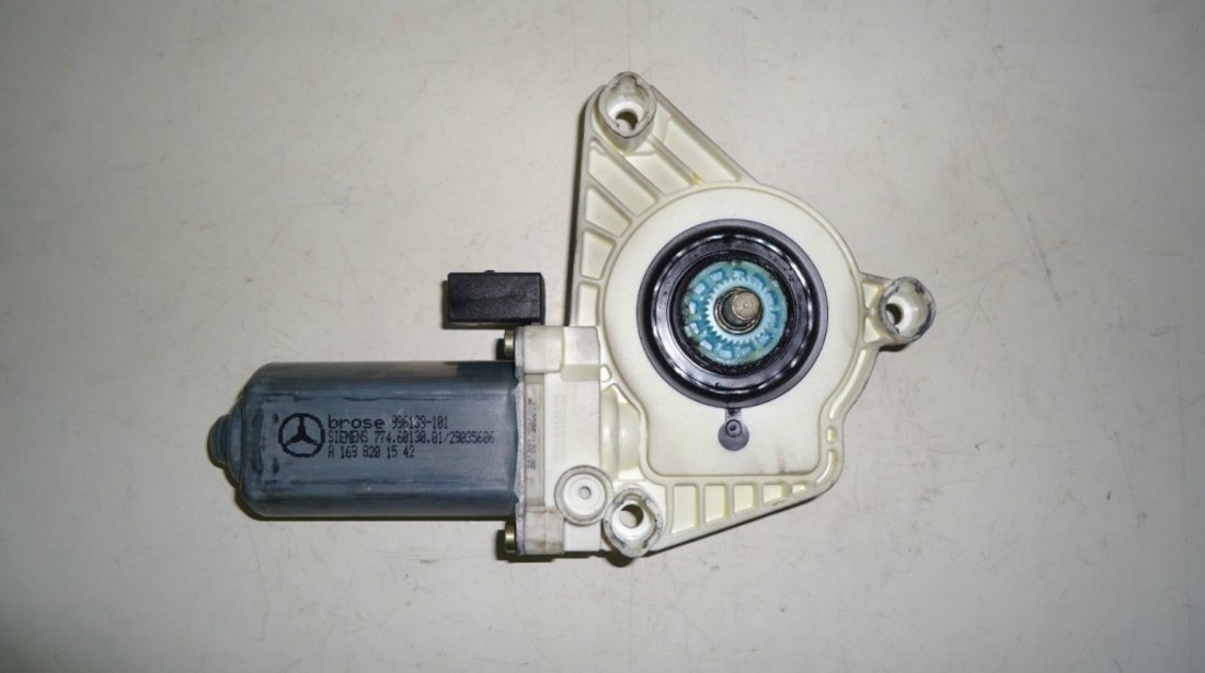 Motoras macara dreapta spate Mercedes A-Classe W169 A1698201542