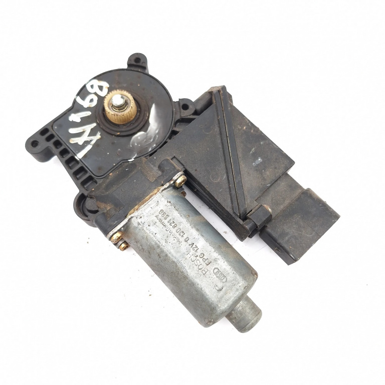 Motoras Macara Dreapta,spate Mercedes-Benz A-CLASS (W168) 1997 - 2004 0130821698, 0 130 821 698, 114897XXX, 114 897 XXX, 101154300, 101 154 300, 160698, 05073111, H4397S0397