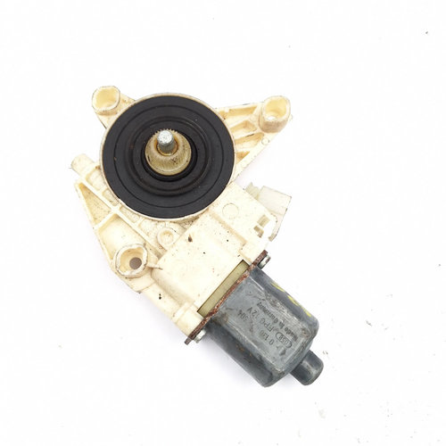 Motoras Macara Dreapta,spate Mercedes-Benz C-CLASS (W204) 2007 - 2014 A2048200642, 0130822504, 0 130...