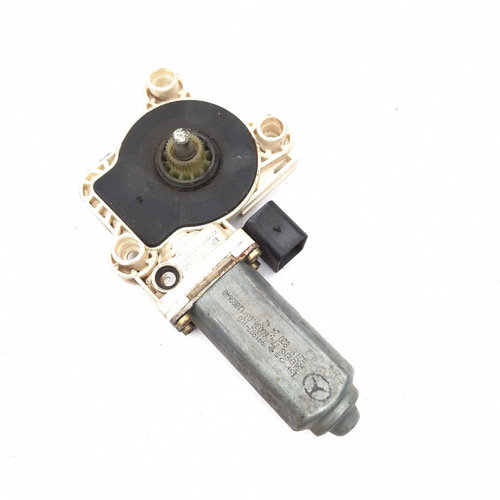 Motoras Macara Dreapta,spate Mercedes-Benz E-CLASS (W211) 2002 - 2009 A2118202442, A 211 820 24 42, ...
