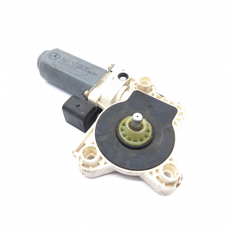 Motoras Macara Dreapta,spate Mercedes-Benz E-CLASS (W211) 2002 - 2009 A2118202442, 991892100, 7746003603