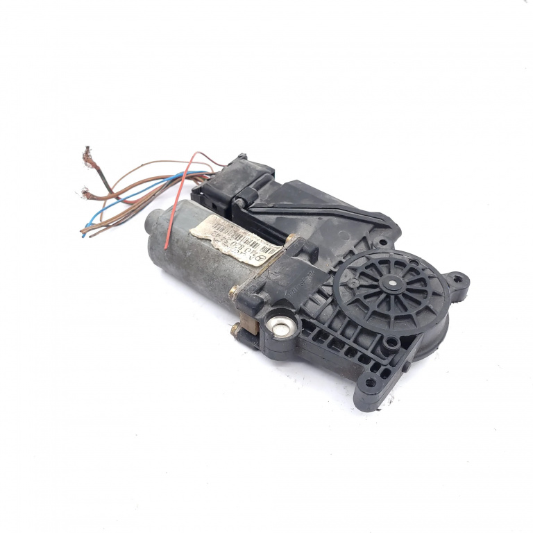 Motoras Macara Dreapta,spate Mercedes-Benz E-CLASS (W210) 1995 - 2003 2108205442, 114899300, 05073110, 110300, 2085451628, 10400536041, 280100, H4397S4097