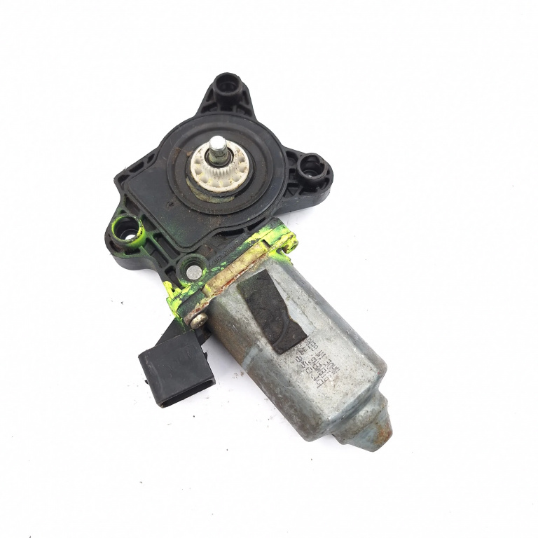 Motoras Macara Dreapta,spate Mercedes-Benz S-CLASS (W220) 1998 - 2005 0536004901