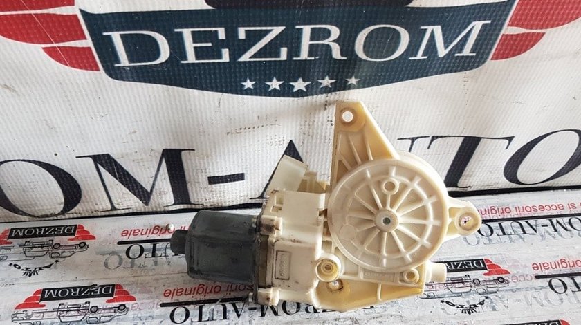 Motoras macara dreapta spate Mercedes-Benz W212 E260 cod A2048200642