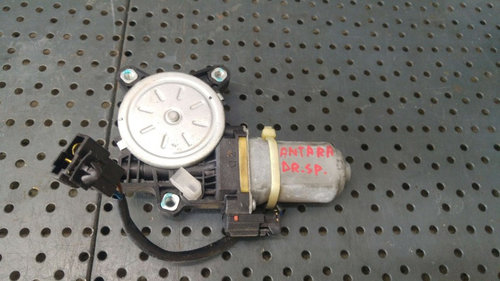 Motoras macara dreapta spate opel antara a l07 96672885